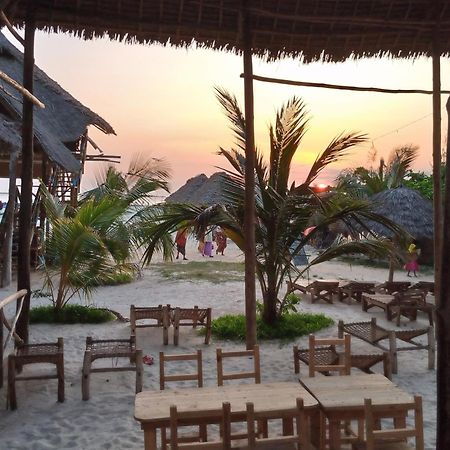 Ndiro Beach House Kendwa Exterior foto
