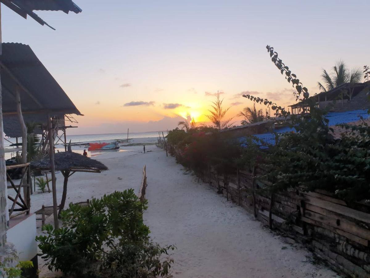 Ndiro Beach House Kendwa Exterior foto