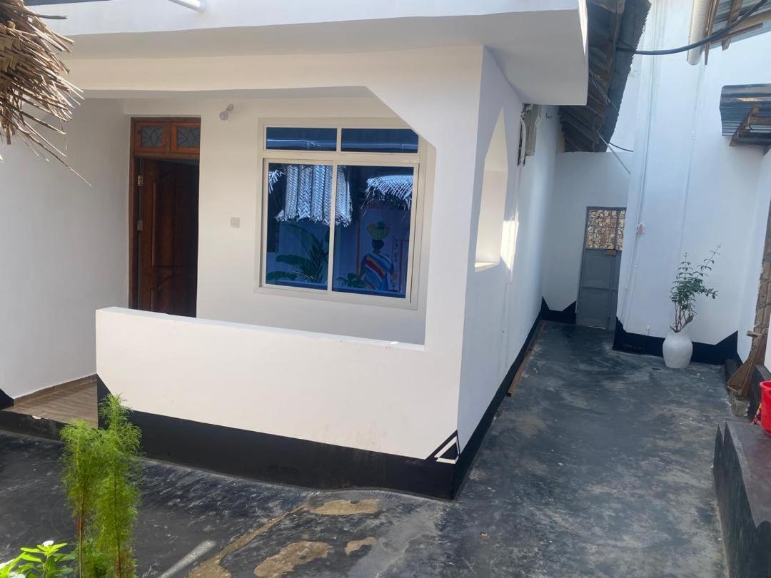 Ndiro Beach House Kendwa Exterior foto